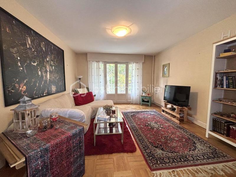 Appartement - 77 m² - 3 pièces