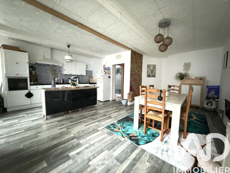 Maison - 96 m² - 4 pièces