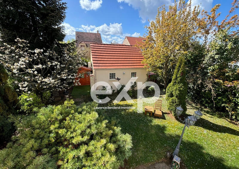 Maison - 104 m² - 5 pièces