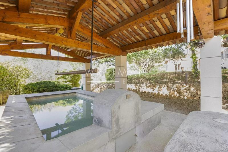 Villa - 436 m² - 5 pièces