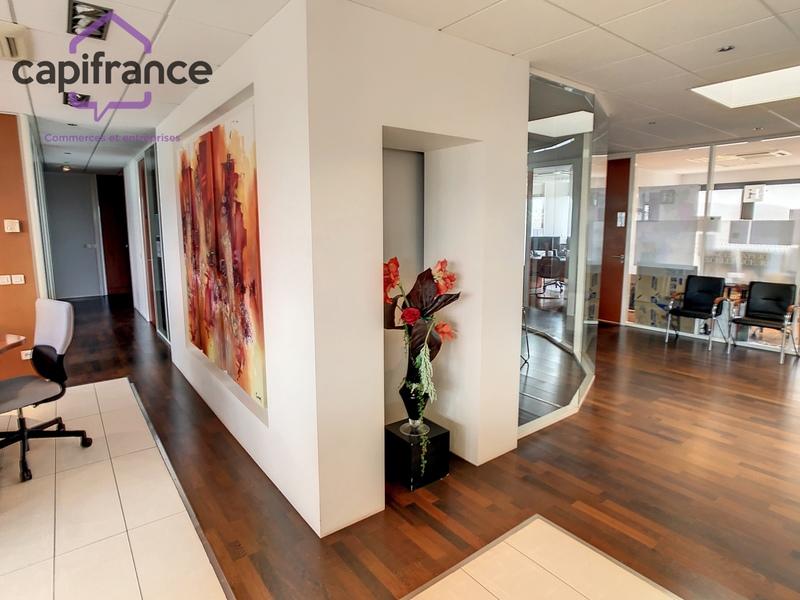 Bureau - 426 m² - 13 pièces