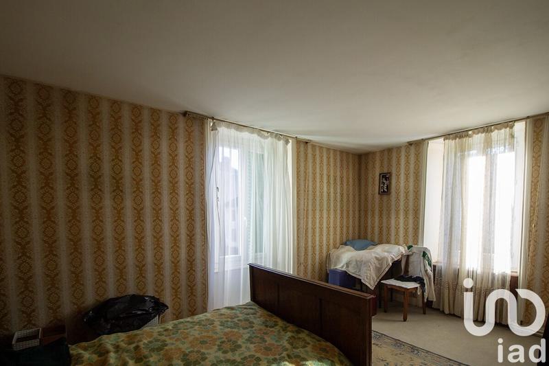 Maison - 167 m² - 8 pièces