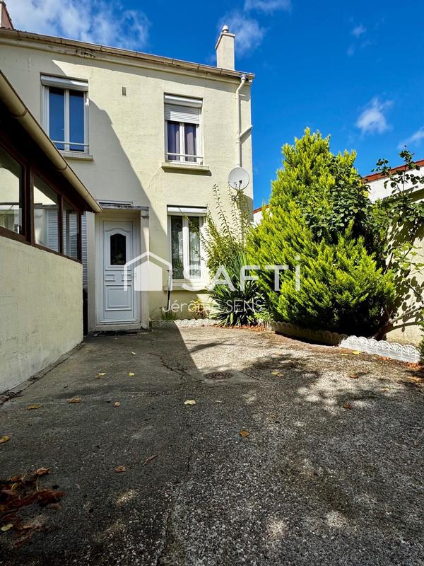 Maison - 80 m² - 4 pièces