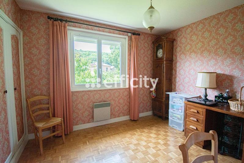 Maison - 171 m² - 8 pièces