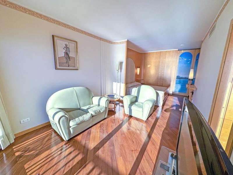 Appartement - 174 m² - 6 pièces