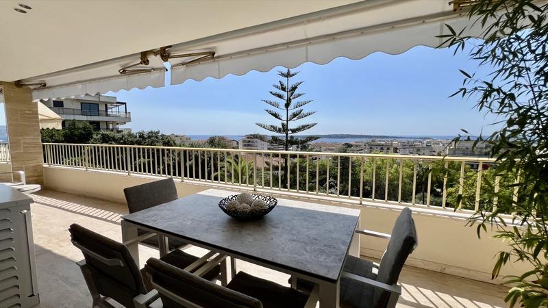 Appartement - 115 m² - 4 pièces