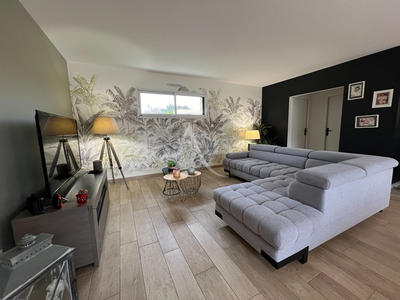 Maison - 161 m² - 6 pièces