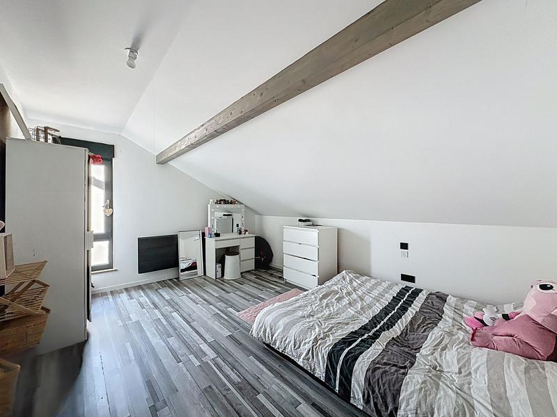 Pavillon - 185 m² - 8 pièces