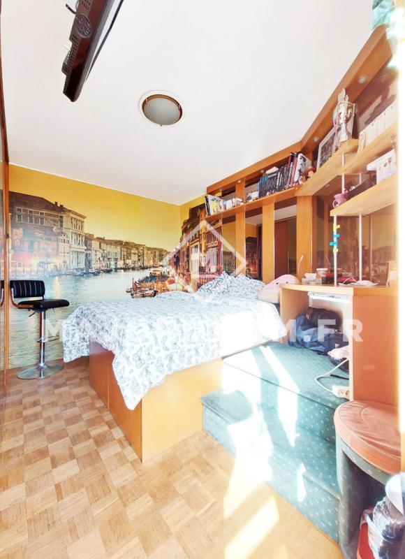 Appartement - 152 m² - 6 pièces