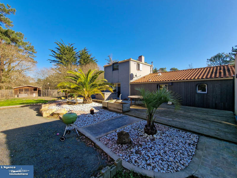 Maison - 137 m² - 6 pièces