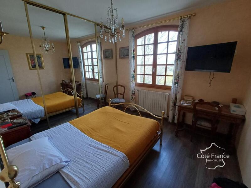 Propriété - 158 m² - 7 pièces