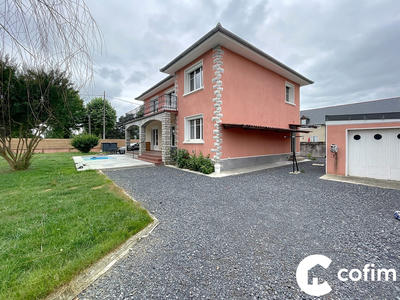 Maison - 177 m² - 5 pièces