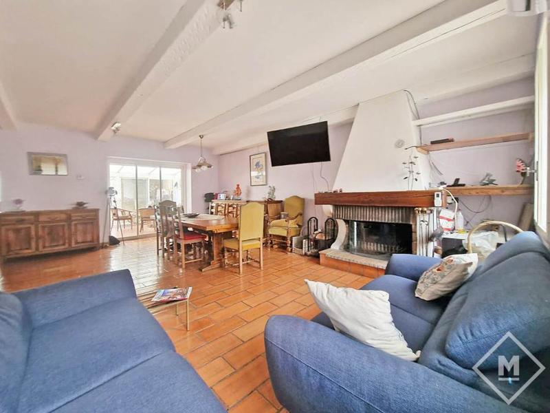 Maison - 282 m² - 7 pièces