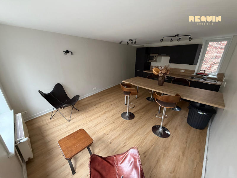 Appartement - 100 m² - 6 pièces