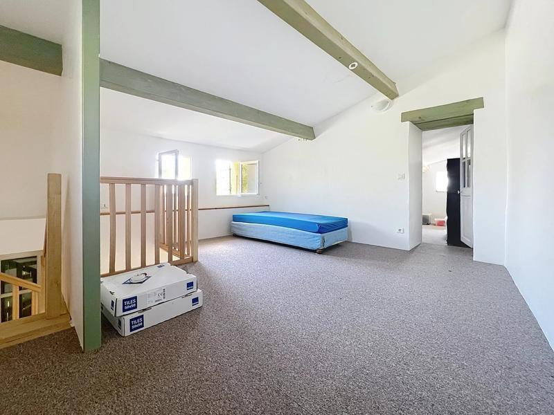 Propriété - 192 m² - 8 pièces