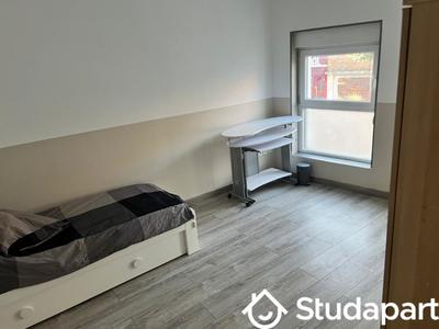 Chambre - 9 m² - 1 pièce