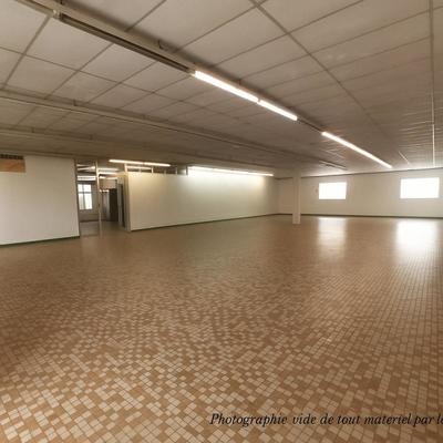Local commercial - 600 m²