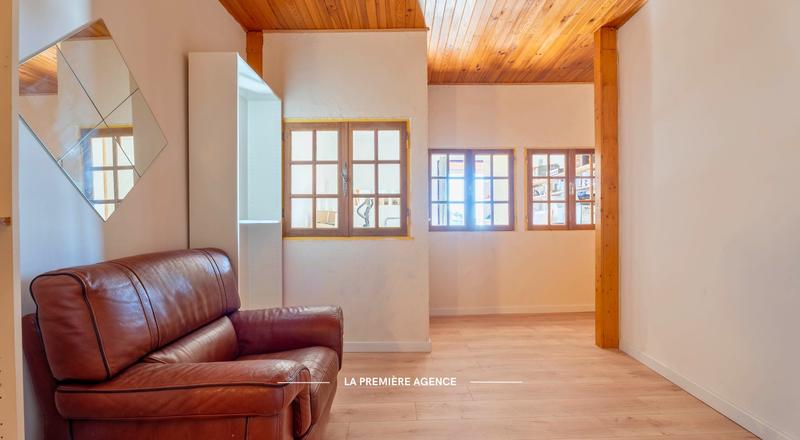 Maison - 180 m² - 6 pièces