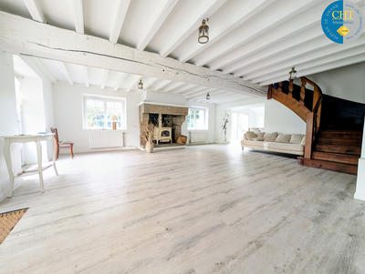 Maison - 140 m² - 5 pièces
