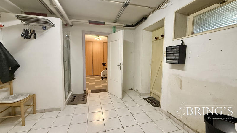 Maison - 187 m² - 8 pièces