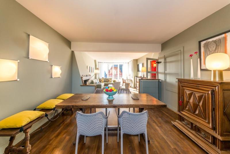 Propriété - 435 m² - 10 pièces