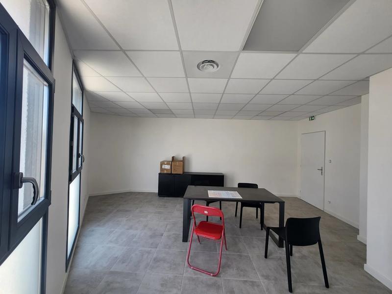 Bureau - 445 m² - 5 pièces
