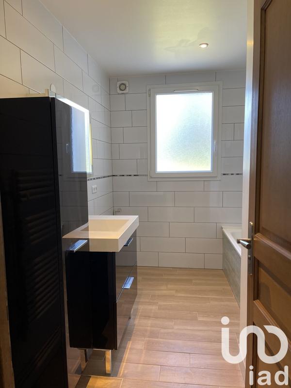 Maison - 93 m² - 5 pièces