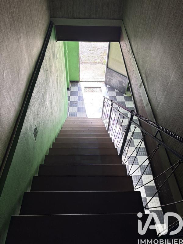 Maison - 240 m² - 7 pièces