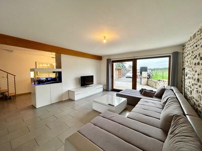 Maison - 190 m² - 6 pièces