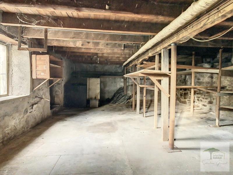 Maison - 180 m² - 8 pièces