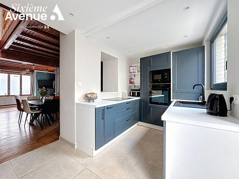 Maison - 92 m² - 4 pièces