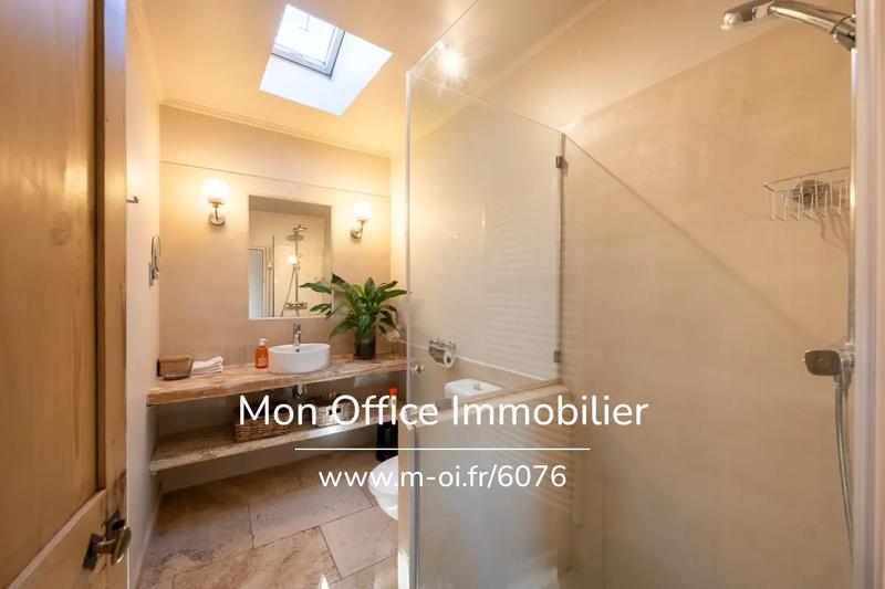 Propriété - 380 m² - 13 pièces
