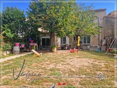 Maison de village - 285 m² - 9 pièces