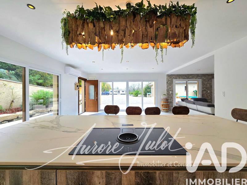 Maison - 183 m² - 5 pièces