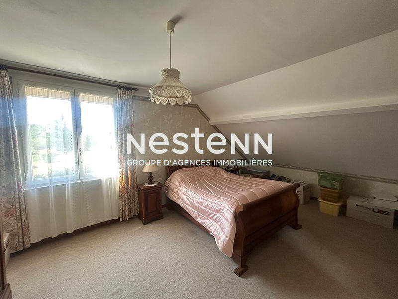 Maison - 142 m² - 8 pièces