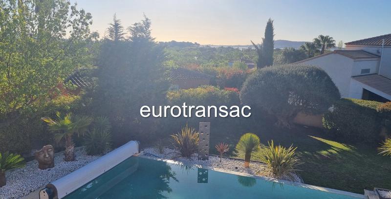 Villa - 161 m² - 5 pièces