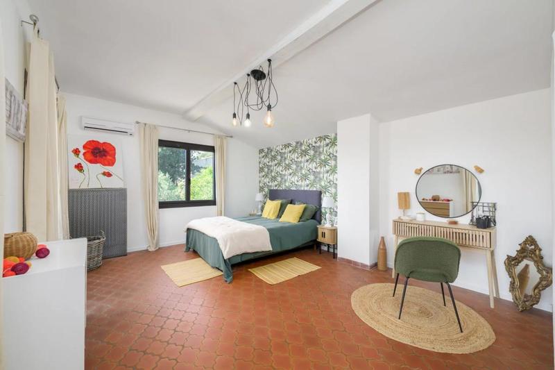 Maison - 166 m² - 5 pièces