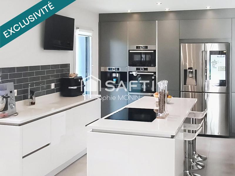 Maison - 140 m² - 6 pièces