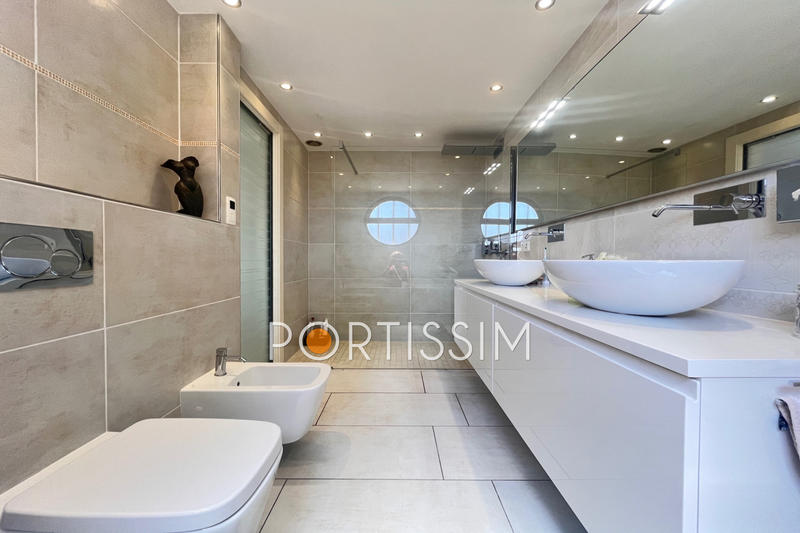 Appartement - 107 m² - 3 pièces