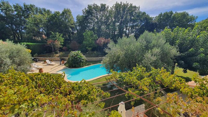 Maison - 200 m² - 8 pièces