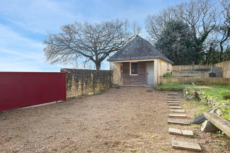 Maison - 96 m² - 4 pièces