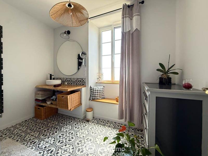 Maison de village - 205 m² - 11 pièces