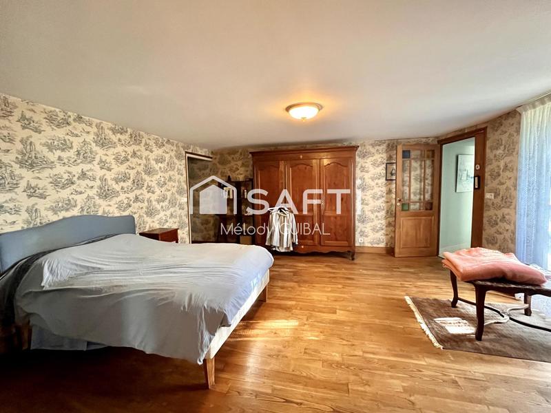 Maison - 206 m² - 7 pièces