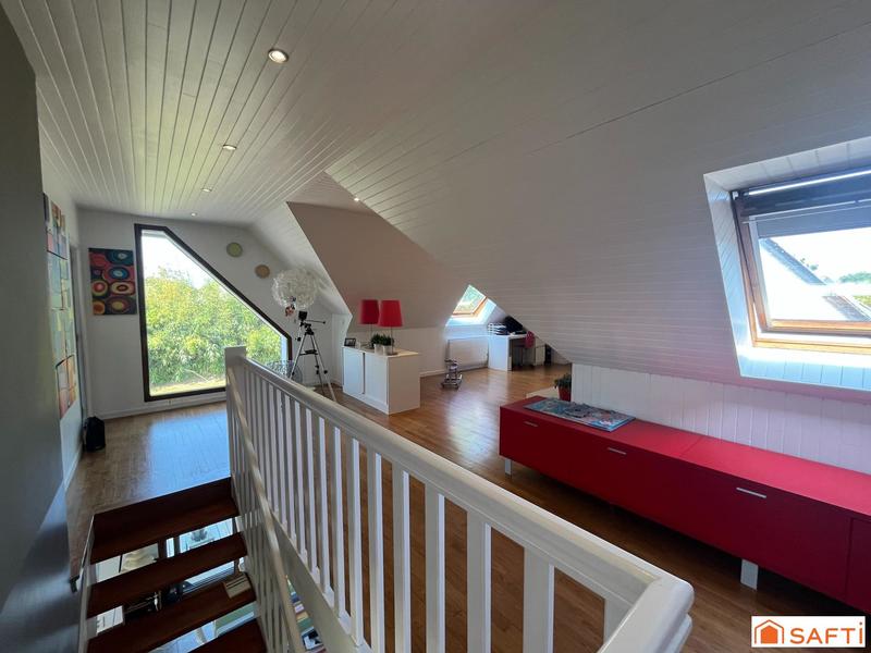 Maison - 252 m² - 8 pièces