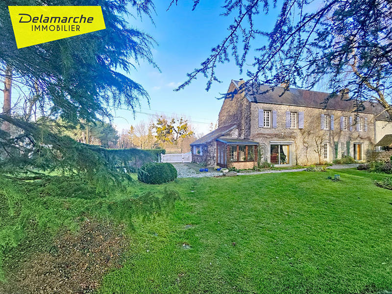 Maison - 161 m² - 8 pièces