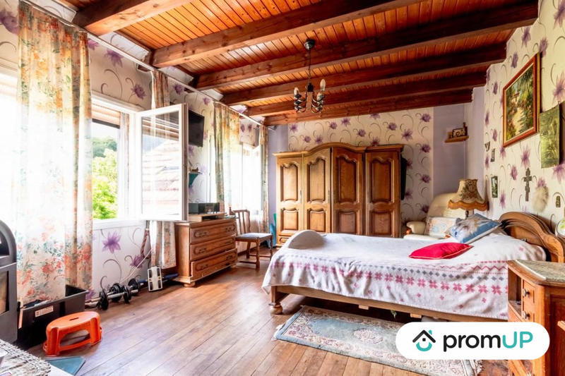 Maison - 200 m² - 7 pièces