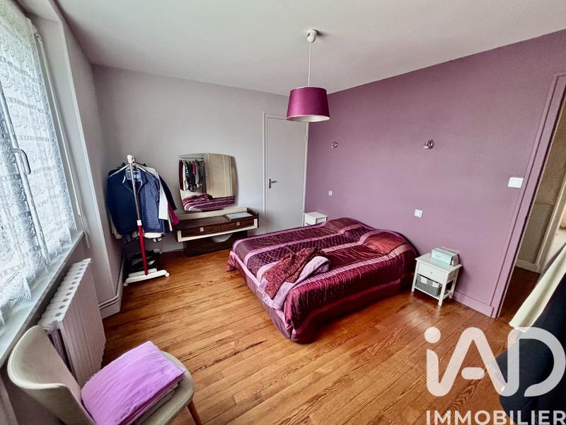 Maison - 97 m² - 7 pièces