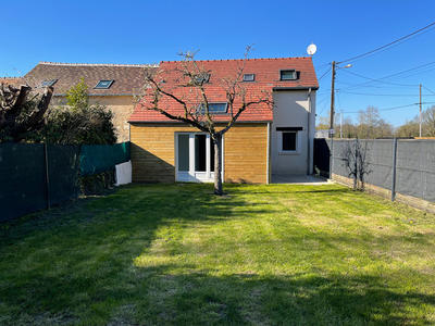 Maison - 94 m² - 5 pièces