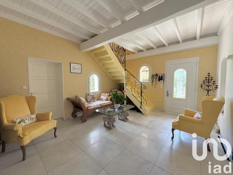 Maison - 244 m² - 4 pièces