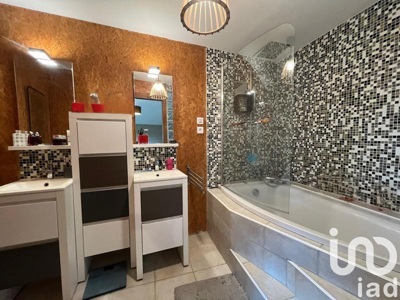 Maison - 147 m² - 6 pièces